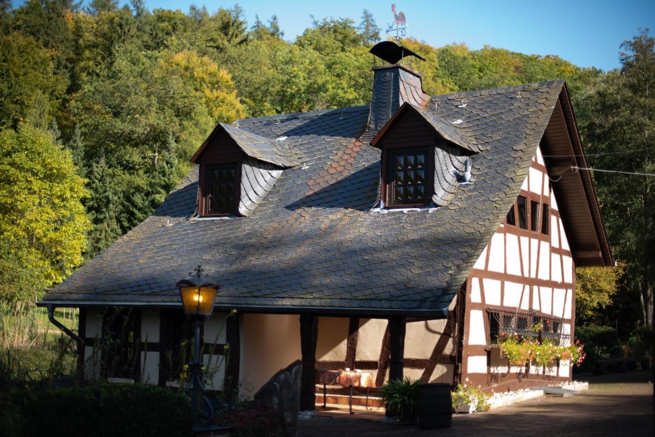 Вілла Gastehaus Eponada Weisel Екстер'єр фото